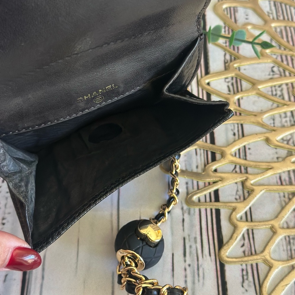 Chanel Mini Leather Wallet - Picture 6 of 12